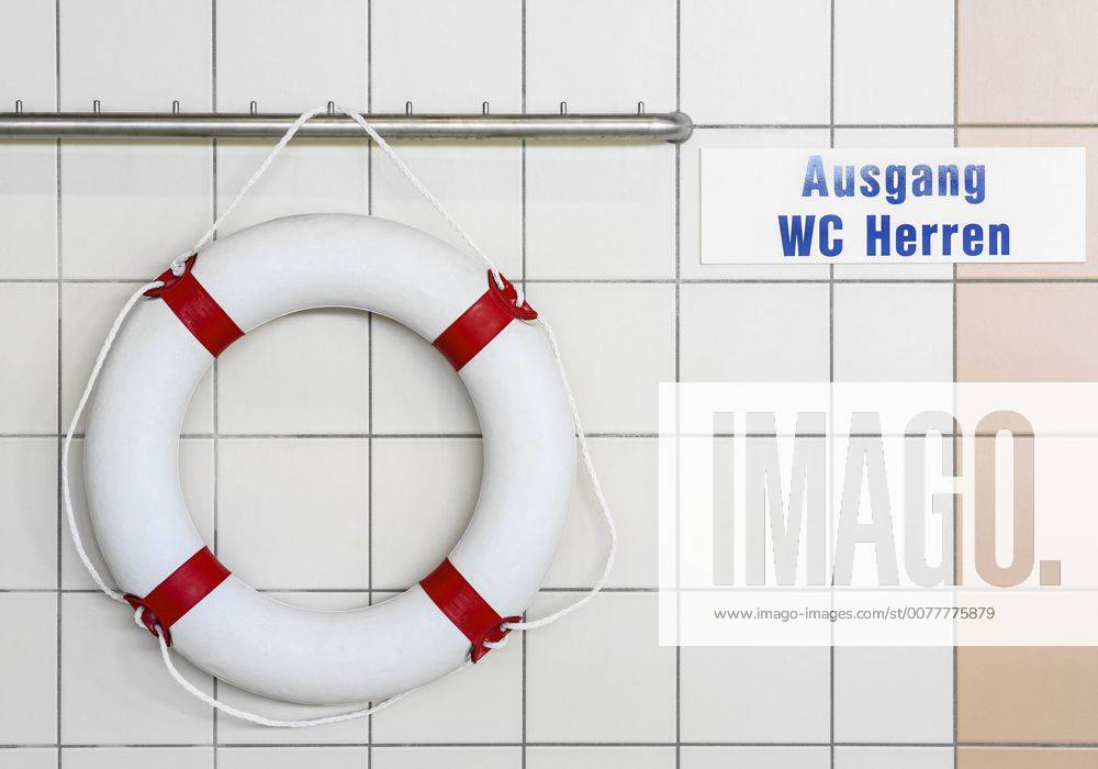 Rettungsring in einem Schwimmbad