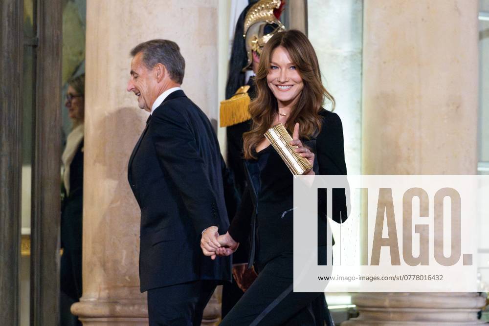 State Dinner In Honor Of Kazakh President - Paris Former French president Nicolas Sarkozy (R) and his wife French-Italian model and musician Carla Bruni-Sarkozy arrive at the Elysee presidential palace for an official state dinner, as part of Kazakhstan s President s state visit to France, in Paris, on November 5, 2024. One year after the French president s visit to Kazakhstan, the two countries Presidents met again at the Elysee Palace with the shared aim of strengthening the strategic partnership between France and the Central Asian country, an economic and military ally of Russia, with which it shares a common border of over 7,500 kilometers. Photo by Alexis Jumeau ABACAPRESS.COM Paris France