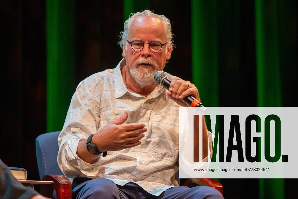 Author Michael Connelly speaks on stage during the Tampa Bay Times Festival of Reading at the Palladium in St. Petersburg, Florida, on Nov. 11, 2023. St. Petersburg US - ZUMAm67_ 20240411_zaf_m67_051