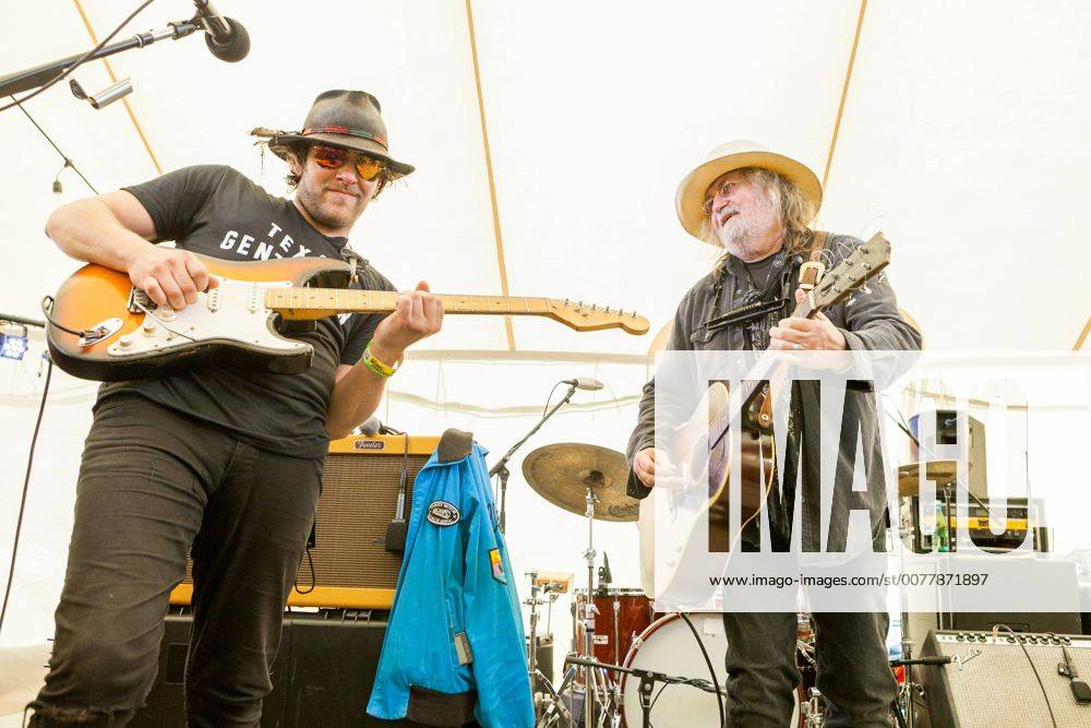 Mar 16, 2017 - Spicewood, Texas, U.S. - Texas singer-songwriter, RAY WYLIE HUBBARD, performs at Luck Reunion during SXSW. Spicewood U.S. - ZUMArg1_ 20170316_sha_rg1_828