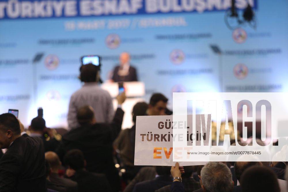 Turkish President Recep Tayyip Erdogan meets with the members of Chamber of Merchants and Craftsmen at Bagcilar city of Istanbul, 19th of March, 2017. 15651927