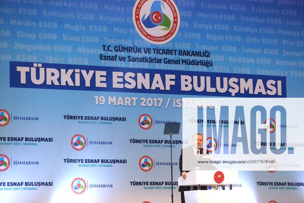 Turkish President Recep Tayyip Erdogan meets with the members of Chamber of Merchants and Craftsmen at Bagcilar city of Istanbul, 19th of March, 2017. 15651931