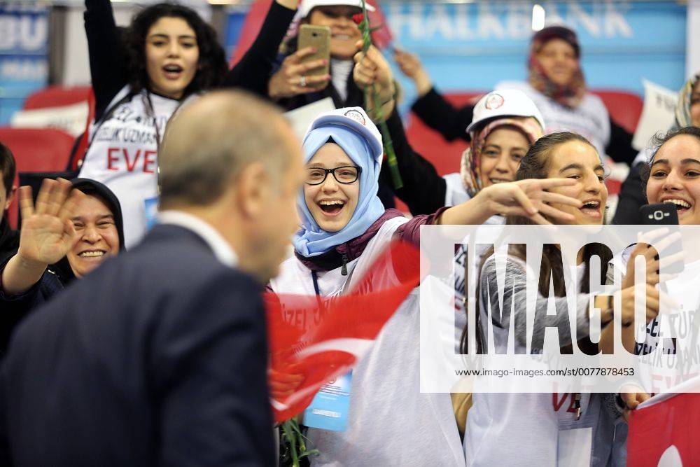 Turkish President Recep Tayyip Erdogan meets with the members of Chamber of Merchants and Craftsmen at Bagcilar city of Istanbul, 19th of March, 2017. 15651943