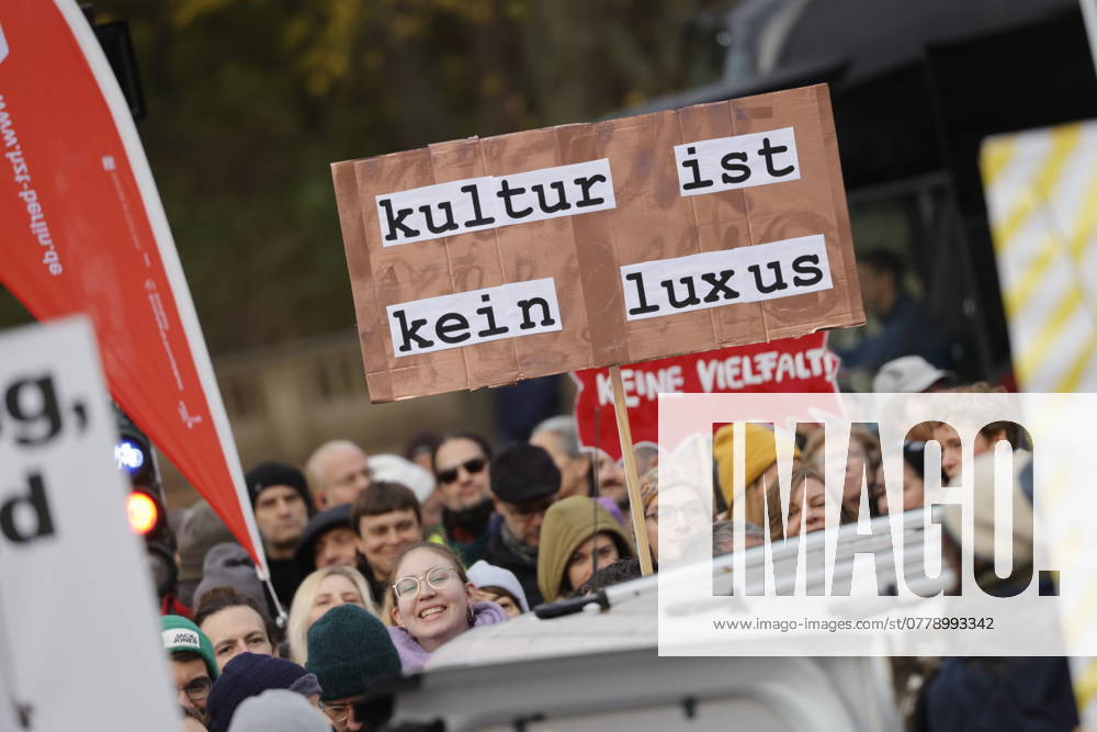 Germany, Berlin, Platz des 18 März, Prevent cultural cutbacks Berlin culture against cuts in the cultural budget