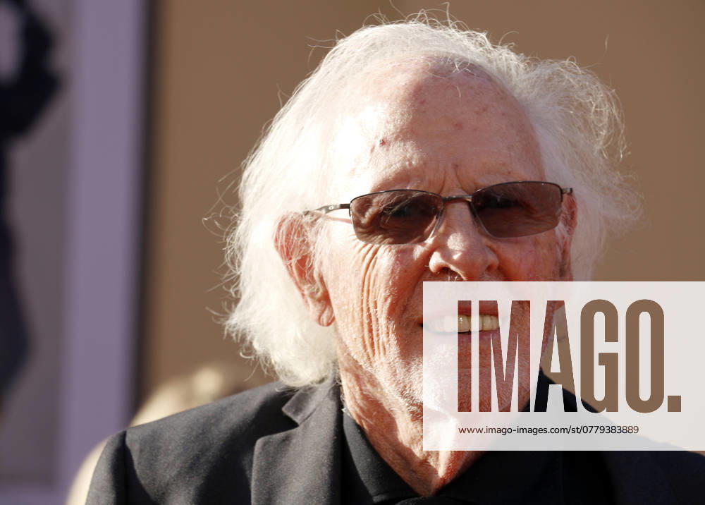 Bruce Dern at the Los Angeles premiere of Once Upon a Time In Hollywood held at the TCL Chinese Theatre IMAX in Hollywood, USA on July 22, 2019.