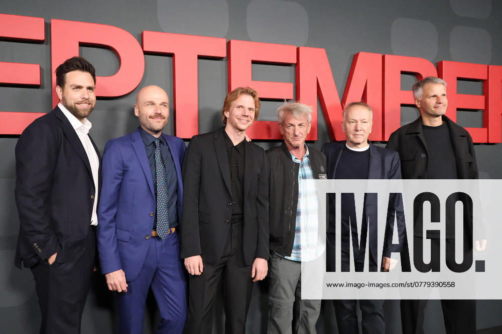Philipp Trauer, John Ira Palmer, Tim Fehlbaum, Sean Penn, Thomas WoÃaËÜbke, Markus FoÃaËÜrderer at the September 5 premiere at Paramount Studios Los Angeles USA - ZUMAg107 20241114_zep_g107_071