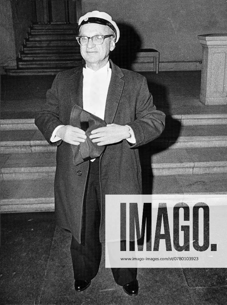 Milton Friedman, American economist and statistician, received the Economics Prize in honor of Alfred Nobel in 1976 Arriving at Stockholm City Hall for the Nobel celebration STOCKHOLM SWEDEN