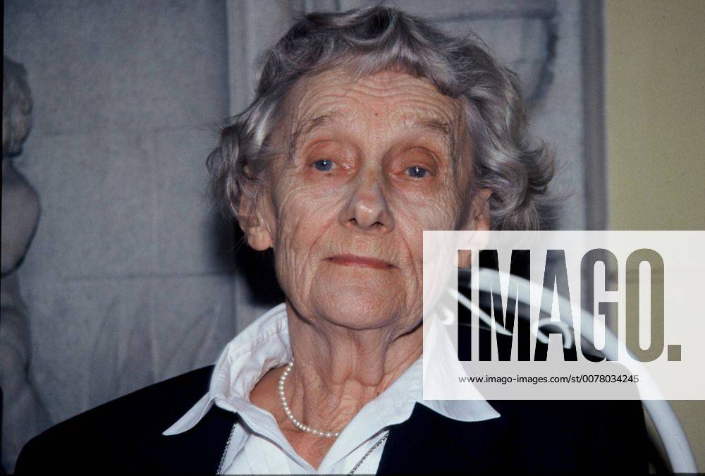 Astrid LINDGREN - Schriftstellerin + 2002