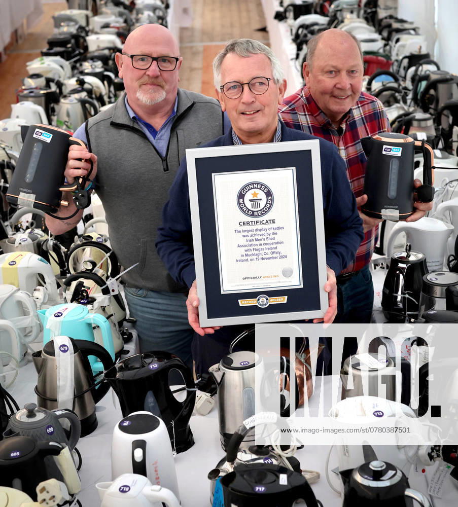 REPRO FREE *PRESS RELEASE NO REPRODUCTION FEE* The Irish Mens Shed Association Achieve Official Guinness World Record for the Largest Display of Kettles 19 11 2024 The Irish Mens Shed Association, sponsored by energy company Flogas, have successfully achieved the official Guinness World Record for the Largest Display of Kettles. Kettles are the most important tool in supporting social connection and mental wellbeing for ˜Shedders. Over one thousand new and old kettles in working order collected from Sheds nationwide and donated by Flogas were on display at the Associations annual conference and shedfest in Mucklagh Community Centre, Tullamore, Co. Offaly on Tuesday 19th November 2024. The official Guinne