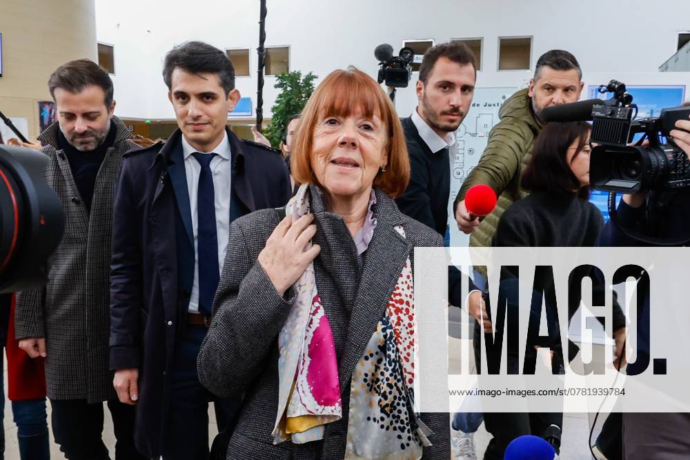 Frankreich, Vergewaltigungsprozess von Avignon PROCES DES VIOLS DE MAZAN LE 25 NOVEMBRE 2024 PHOTOPQR LE DAUPHINE Christophe AGOSTINIS Avignon 25 11 2024 Avignon le 20 novembre 2024 Cour criminelle départementale du Vaucluse Procès des viols de Mazan Journée des réquisitions Gisèle Pelicot Photo Christophe Agostinis Le Dauphiné Libéré 25 november 2025 Avigno, France Trial of the Mazan rapes Requisitions day 20 year sentence demanded for accused Dominique Pelicot Avignon Vaucluse Provence Alpes Côte dAzur France