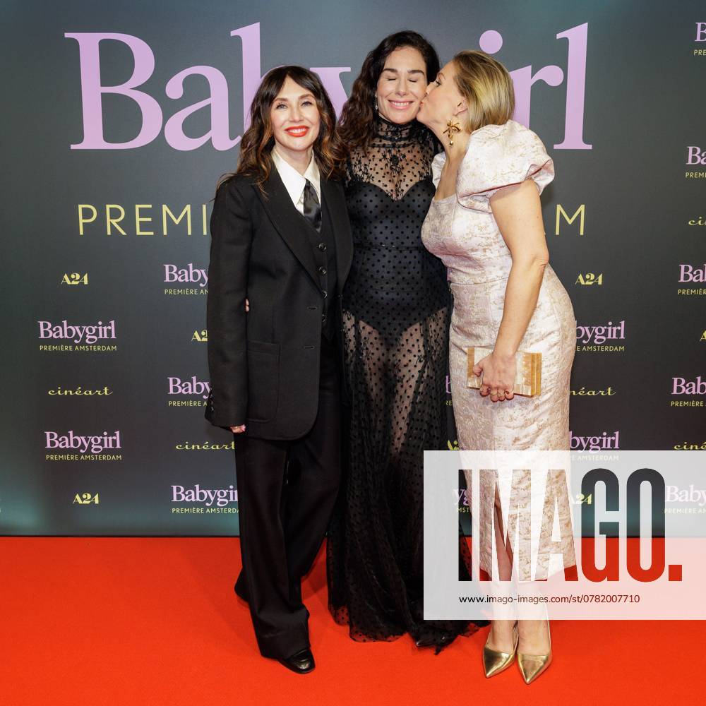 Bilder des Jahres 2024, Entertainment 11 November The Netherlands, 2024-11-25 18:57:23 NLD Amsterdam 20241125 - Dutch premiere BabygirlPictured: Carice van Houten, Halina Reijn and Hadewych Minis