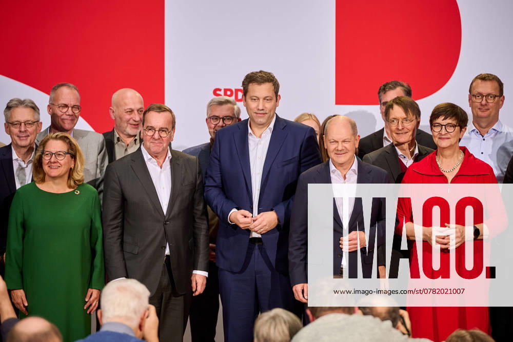 Svenja Schulze, Boris Pistorius, Lars Klingbeil, Olaf Scholz, Karl Lauterbach and Saskia Esken at the SPD press conference on the nomination of Olaf Scholz as candidate for Chancellor in the upcoming Bundestag el