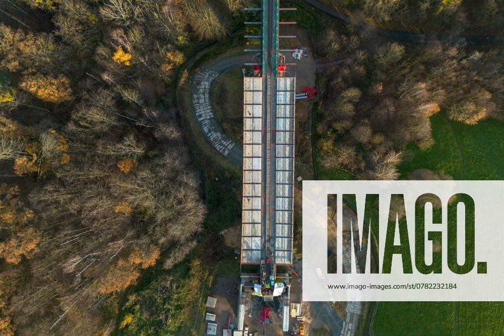 Construction Gottleuba Valley Bridge Pirna Construction of the 916 m long and 70 m high Gottleuba Valley Bridge in Pirna, Saxony Aerial view with a drone Pirna Saxony Germany Daniel Wagner