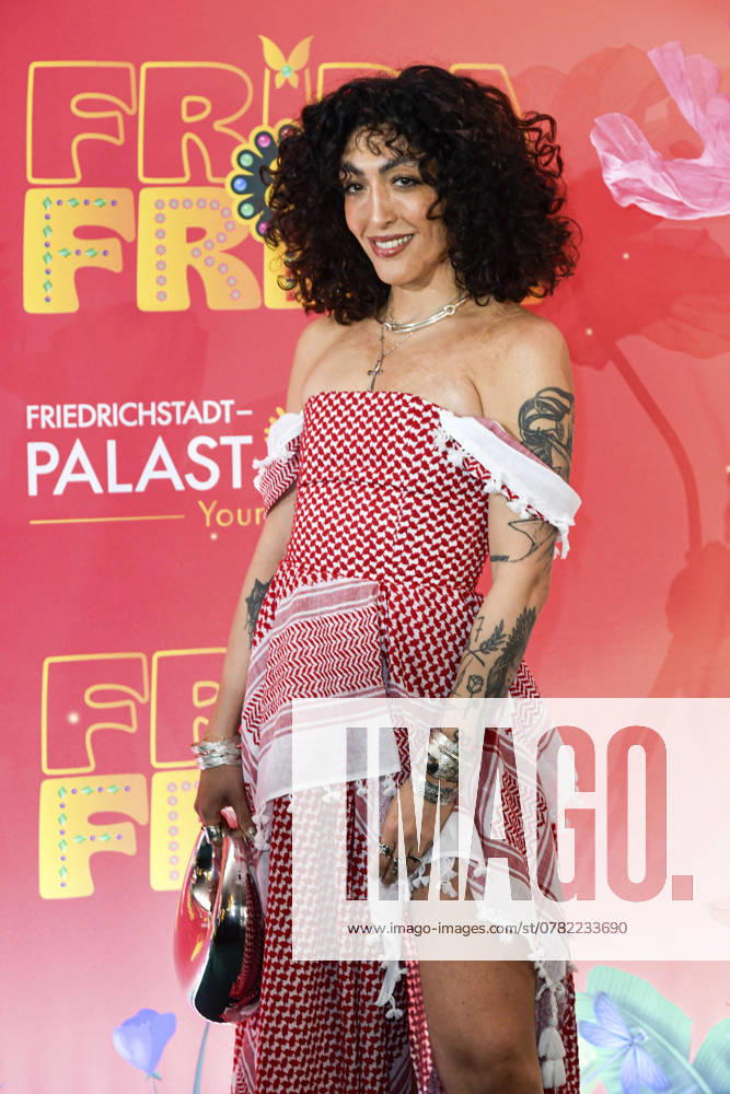 Jouana Samia at the premiere of the Young Show Frida Frida at Friedrichstadt Palast Berlin, 27 11 2024 Foto:xM.xBehrensx xFuturexImagex frida_4129
