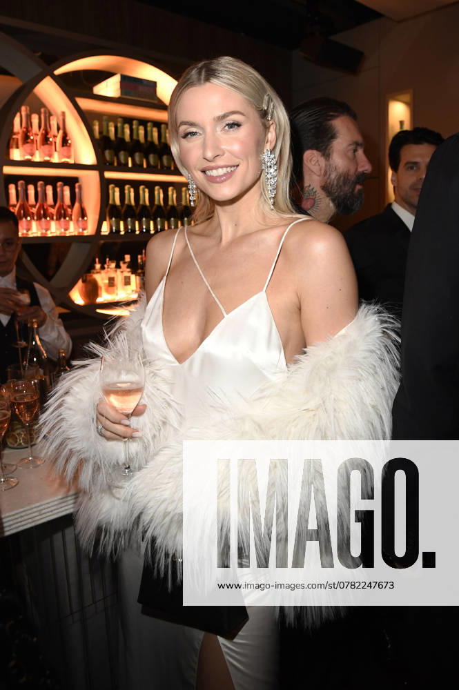 Lena Gercke at The LeGer Christmas Casino 2024 in the Papillon Restaurant Berlin, 27 11 2024 Foto:xF.xFuturexImagex gercke_4227