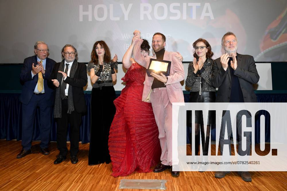 Bilder des Jahres 2024, Entertainment 11 November Turin: Turin: 42nd Turin Film Festival. Cinema Massimo. Awards Ceremony. In the photo: Holy Rosita and Wannes Destoop Turin - ZUMAp169 20241130_zea_p169_487