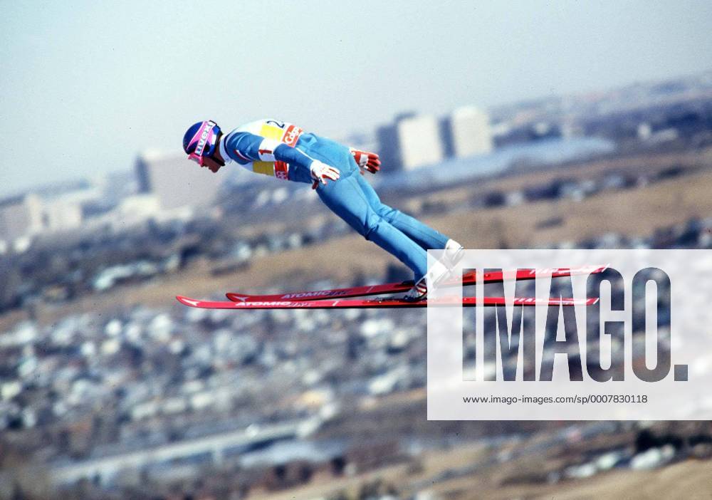 Eddie (The Eagle) Edwards (GBR). Ski Jumper at the Winter Olympics 1988. Calgary. o0 Ski Skisport Nordisch Skispringen