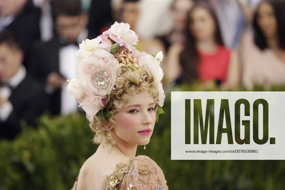 Haley Bennett arrives on the red carpet at the Costume Institute Benefit at The Metropolitan Museum of Art celebrating the opening of Rei Kawakubo Comme des Garcons: Art of the In-Between in New York City on May 1, 2017. NYP20170501597 JOHNxANGELILLO