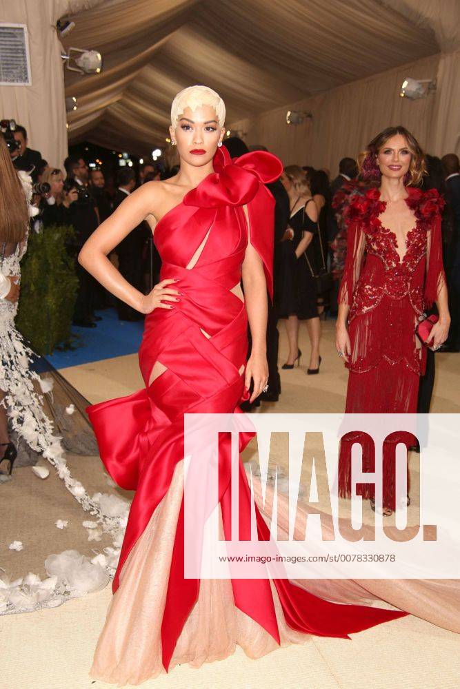 New York, New York, U.S. - RITA ORA attends the Metropolitan Museum Costume Institute Benefit celebrating the exhibition of Rei Kawakubo Comme des Garcons-Art of the In Between.Met Museum,NYC.May 1, 2017.Photos by , Photos Inc. New York U.S. - ZUMAms4_ 20170501_zaf_ms4_095