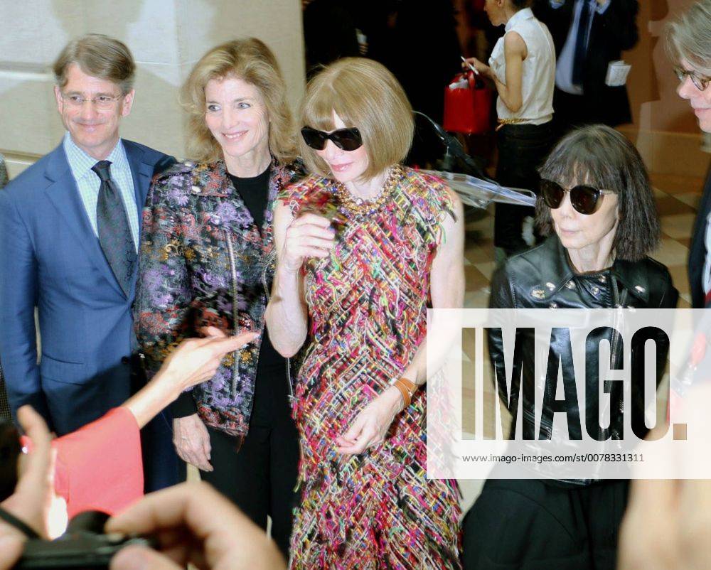 Rei Kawakubo s exhibition opens at Met in New York Japanese fashion designer Rei Kawakubo (far R) arrives at the Metropolitan Museum of Art in New York on May 1, 2017, prior to the public opening of the museum s spring Costume Institute exhibition Rei Kawakubo Comme des Garcons: Art of the In-Between, together with former U.S. Ambassador to Japan Caroline Kennedy (2nd from L). The exhibition will run through Sept. 4.