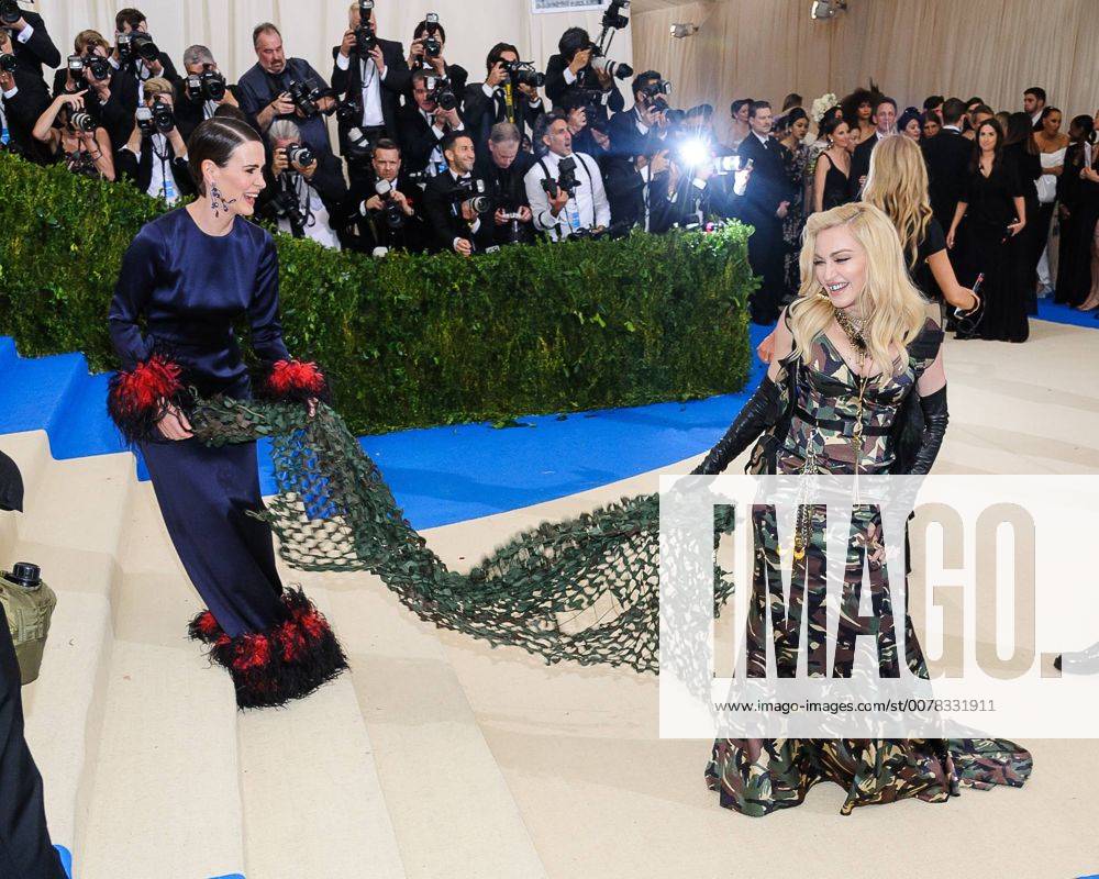 New York, NY, United States - 01 May 2017 - New York, New York - Sarah Paulson, Madonna. 2017 Metropolitan Museum of Art Costume Institute Benefit Gala at The Metropolitan Museum of Art. Photo Credit: Christopher Smith AdMedia New York United States - ZUMAa123 20170501_zaa_a123_168