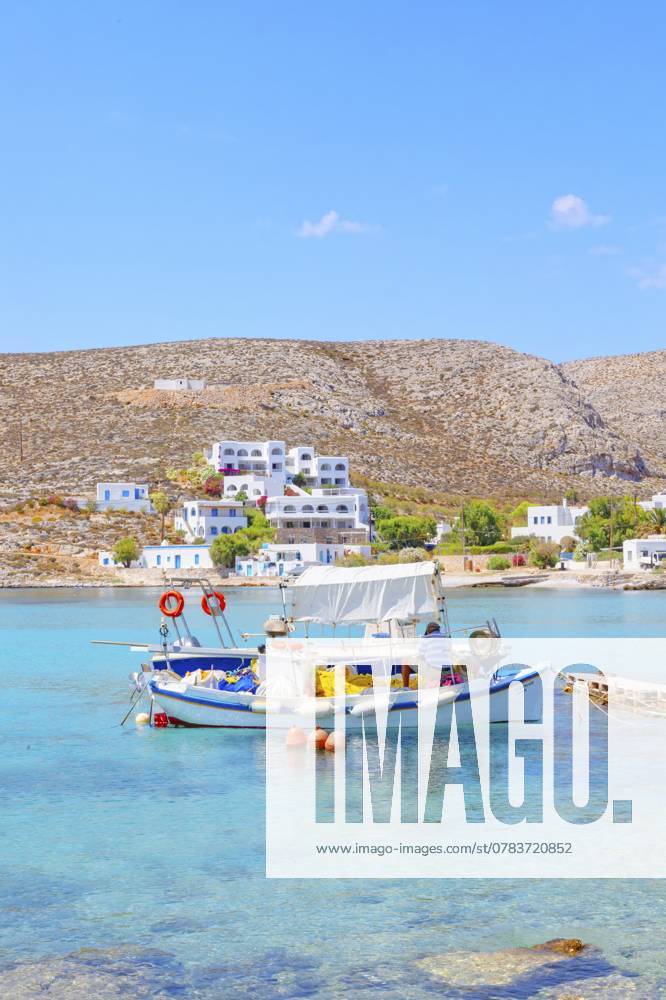 Fischerboot, Dorf Karavostasi, Insel Folegandros, Kykladeninseln, Griechenland, Europa Fishing boat, Karavostasi village, Folegandros Island, Cyclades Islands, Greece, Europe