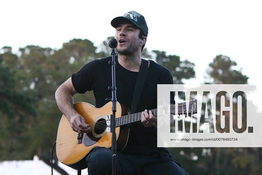 Ponte Vedra Beach, Florida, United States - Sam Hunt performs during Military Appreciation Day at The PLAYERS at TPC Sawgrass. Ponte Vedra Beach United States - ZUMAw109 28354123sp