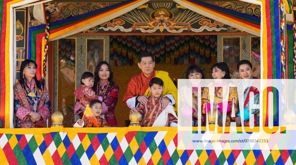 Entertainment Themen der Woche KW51 Bilder des Jahres 2024, Entertainment 12 Dezember 17-12-2024 Bhutan The 117th National day at Changlimithang in Bhutan. His Majesty the Fourth Druk Gyalpo, Her Majesty The Gyaltsuen, Their Majesties Gyalyum Dorji Wangmo Wangchuck, Gyalyum Tseyring Pem Wangchuck, Gyalyum Tshering Yangdoen Wangchuck, Gyalyum Sangay Choden Wangchuck, and Their Royal Highnesses Gyalsey Jigme Namgyel Wangchuck, Gyalsey Ugyen Wangchuck, and Gyalsem Sonam Yangden Wangchuck.