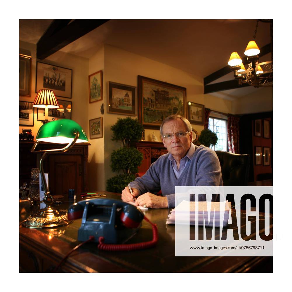 Jeffrey Archer at home in Cambridge in the study where he works. photograph by David Sandison The Independent IMG_944.jpg DMGTCHPDPICT000409988720