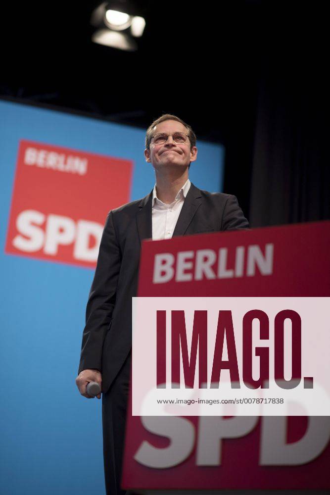 Michael Mueller - Parteitag SPD Berlin DEU, Deutschland, Germany, Berlin, 20.05.2017 Michael Mueller, Regierender Buergermeister von Berlin SPD und Vorsitzender der Berliner SPD, auf dem Landesparteitag der Berliner SPD in Berlin. Auf diesem Parteitag waehlt die SPD die Spitzenkandidaten fuer die Landesliste in Vorbereitung fuer den Wahlkampf zur Bundestagswahl im September. Michael Mueller, Mayor of Berlin and new head of the SPD in Berlin, at a party congress of the SPD in Berlin to establish the election campaign for the general election Berlin in September.