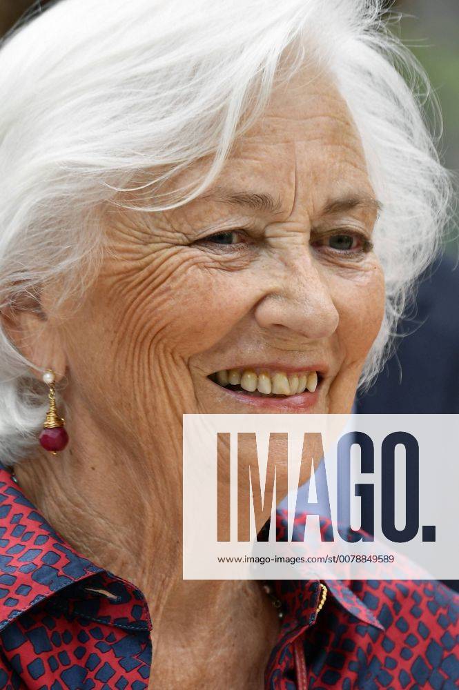 Queen Paola of Belgium pictured during a ceremony for the Queen Paola Award 2015-2016 (Koningin Paolaprijs - Prix Reine Paola) for education, at the royal castle in Laken Laeken, Brussels, Wednesday 31 May 2017. This year s themes are sciences, mathematics and technology. ERICxLALMAND 05106953
