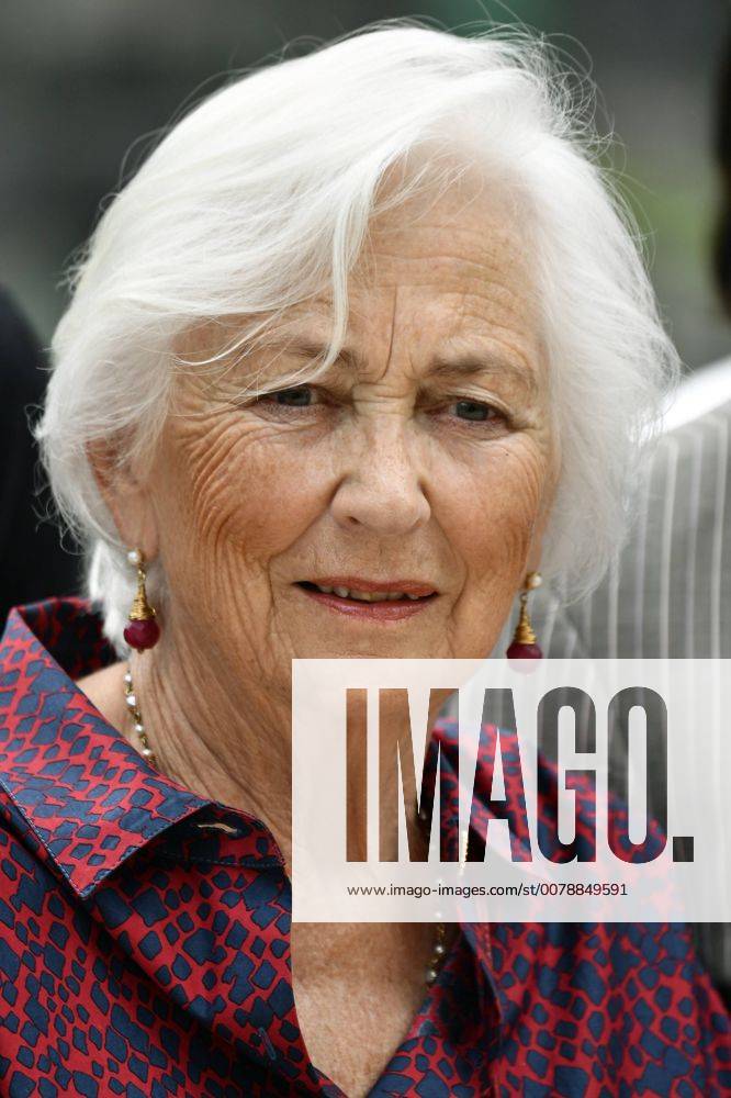 Queen Paola of Belgium pictured during a ceremony for the Queen Paola Award 2015-2016 (Koningin Paolaprijs - Prix Reine Paola) for education, at the royal castle in Laken Laeken, Brussels, Wednesday 31 May 2017. This year s themes are sciences, mathematics and technology. ERICxLALMAND 05106961