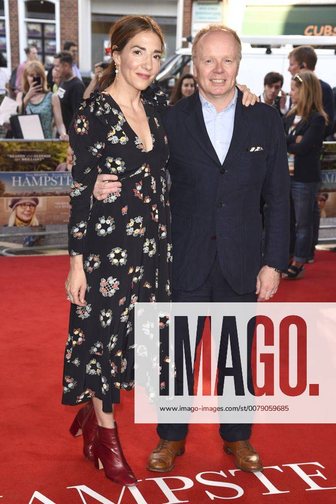 Jason Watkins mit Gattin Clara Francis bei der Premiere des Kinofilms Hampstead Hampstead Park - Aussicht auf Liebe im Everyman Hampstead Cinema. London, 14.06.2017 Jason Watkins mit Gattin Clara Francis Foto:xS.xFuturexImage