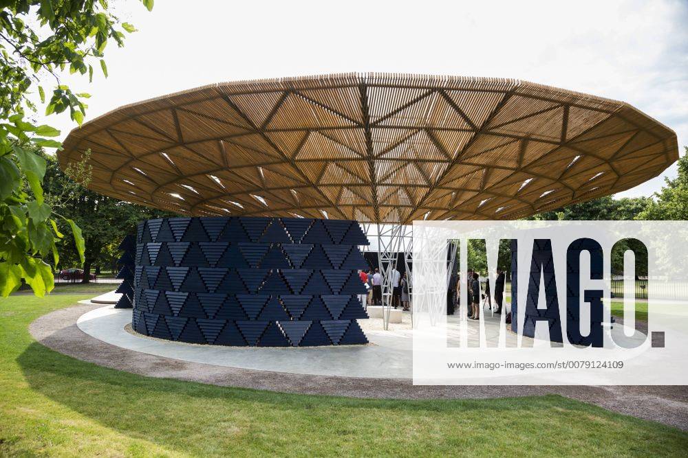 Francis Kere, Serpentine Pavilion 2017, London, UK London, UK. 20 June 2017. Diebedo Francis Kere, the award-winning architect from Gando, Burkina Faso, has designed the Serpentine Pavilion 2017, next to the Serpentine Gallery in Kensington Gardens. Kere leads the Berlin-based practice Kere Architecture. He is the 17th architect to accept the Serpentine Gallery s invitation to design a temporary Pavilion in its grounds. The Pavilion is open to the public from 23 June to 8 October 2017.