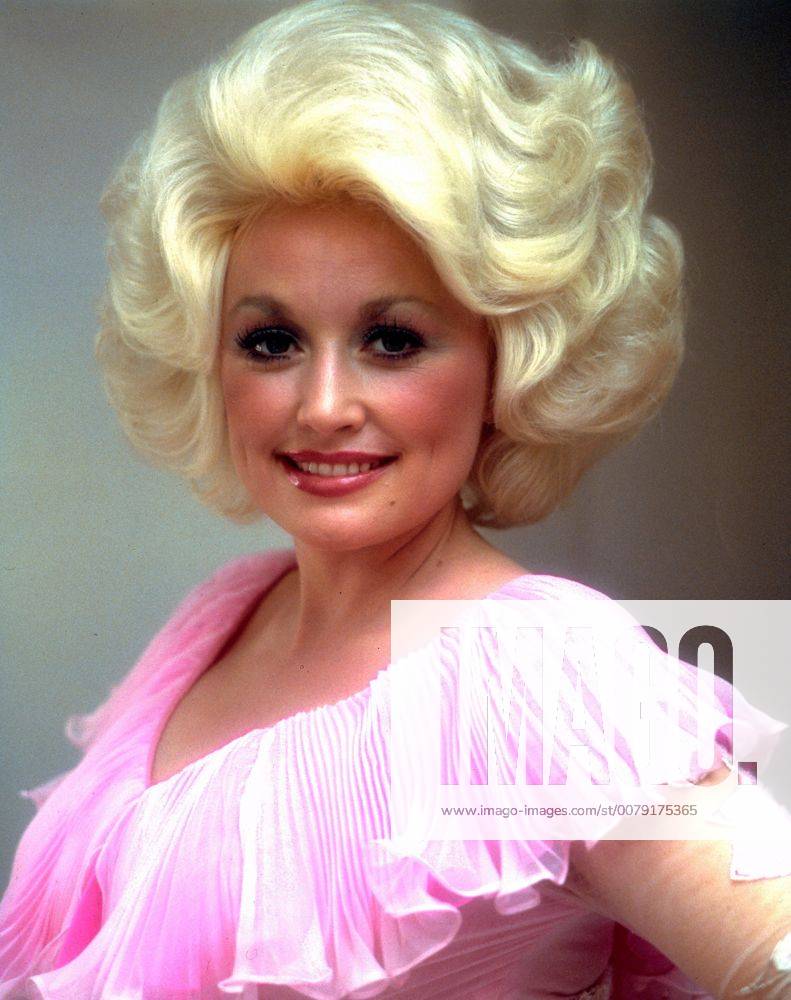 Studio Publicity Still: Dolly Parton circa 1978 Hollywood CA USA