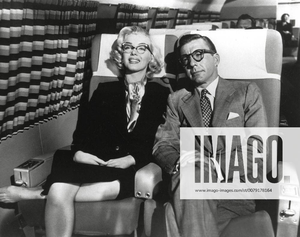 IMAGO ICONS: Marilyn Monroe (Archival Classic Cinema - Marilyn Monroe Retrospective) How To Marry A Millionaire Marilyn Monroe, David Wayne 1953 20th Century Fox Cinema Publishers Collection Hollywood CA USA