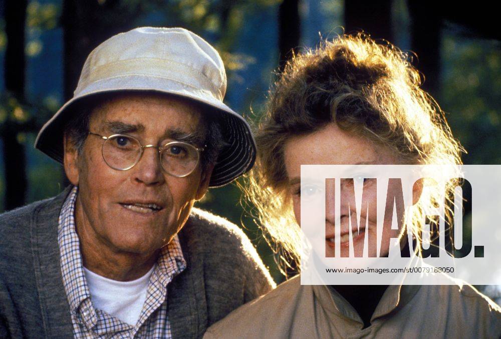 OSCARS. Beste Hauptdarstellerin. Preisträgerinnen 1981-1990 OSCARS. Bester Hauptdarsteller. Preisträger 1981-1990 Studio Publicity Still from On Golden Pond Henry Fonda, Katharine Hepburn © 1981 Universal Los Angeles CA USA