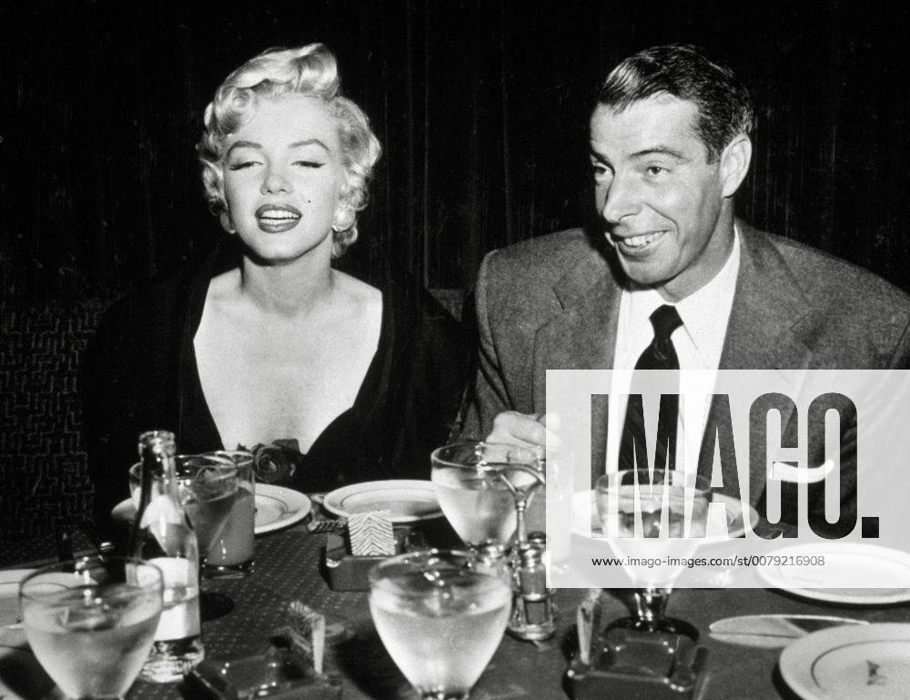 IMAGO ICONS: Marilyn Monroe Publicity photo of Marilyn Monroe and Joe DiMaggio, circa 1952 Hollywood CA USA 32733_496THA