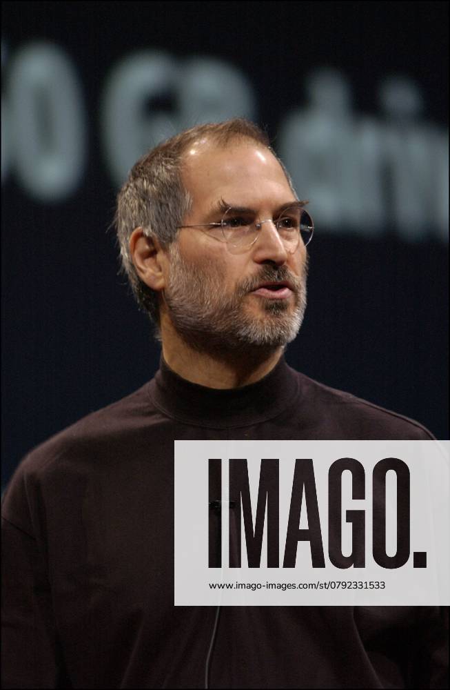 Files pictures of Steve Jobs Apple CEO Steve Jobs during his keynote address at Macworld Conference & Expo in San Francisco on January 6, 2004. Jobs annonced several new products including the new iLife 4 software and the iPod Mini, a mini version of its best-selling iPod music player. San Francisco United States