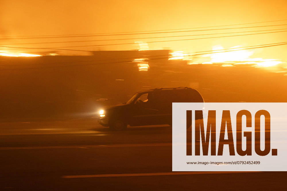 Palisades Fire Pacific Palisades, California - 07 Jan 2025 A Pacific Palisades resident seen driving on a flat tire escaping the Palisades Fire. Palisades Fire in Pacific Palisades, California forces evacuations to thousands. Fueled by Santa Ana winds, the fire is currently at 1260 acres and remains 0% contained. Pacific Palisades United States