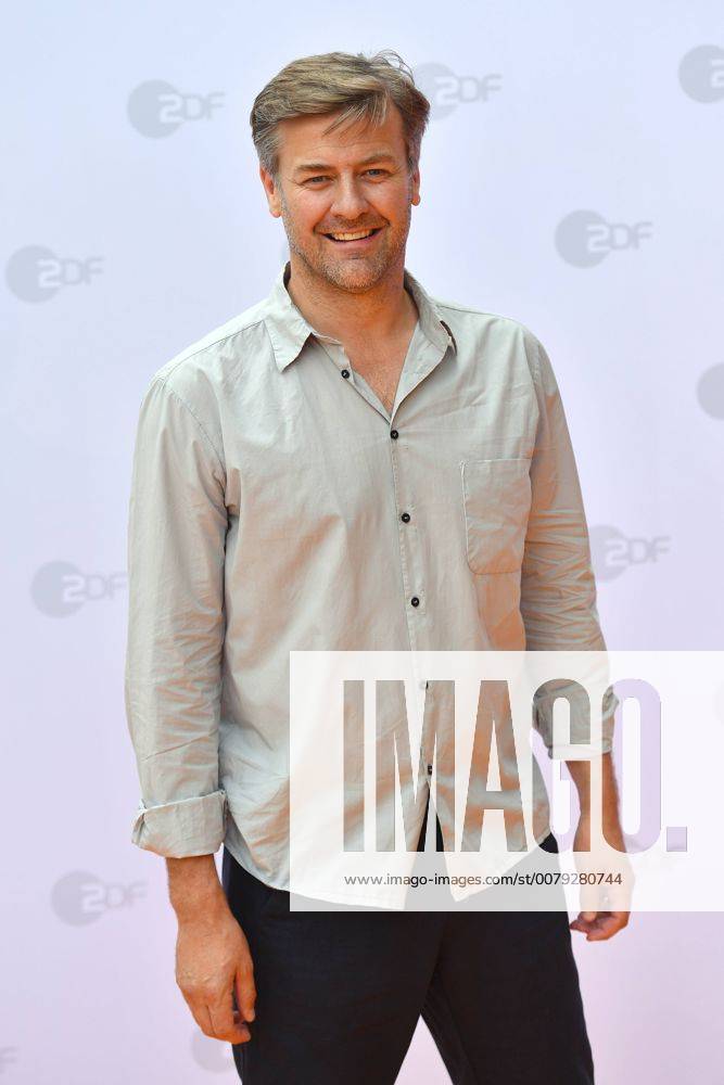 Marcus MITTERMEIER (Schauspieler) Einzelbild,angeschnittenes Einzelmotiv,Halbfigur,halbe Figur. Roter Teppich,Red Carpet,ZDF Empfang Get Together in Hugo s Bar anlaesslich Filmfest Muenchen am 27.06.2017.