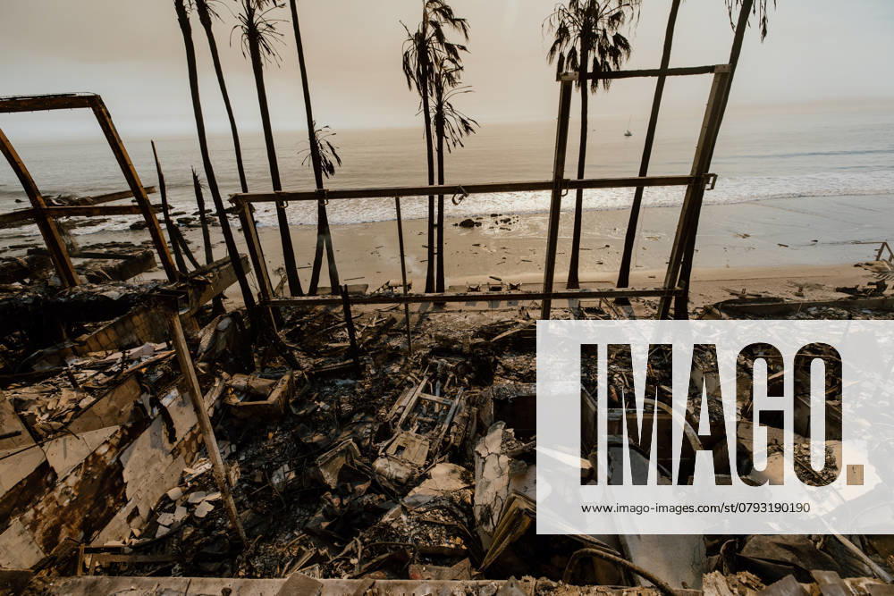 California Wildfires Malibu January 09 Houses burnt down in the Palisades Fire along the Pacific Coast Highway in Malibu, California, January 9, 2025. Massive wildfires that engulfed whole neighborhoods and displaced thousands in Los Angeles remained totally uncontained January 9, 2025, authorities said, as US National Guard soldiers readied to hit the streets to help quell disorder. Malibu California United States