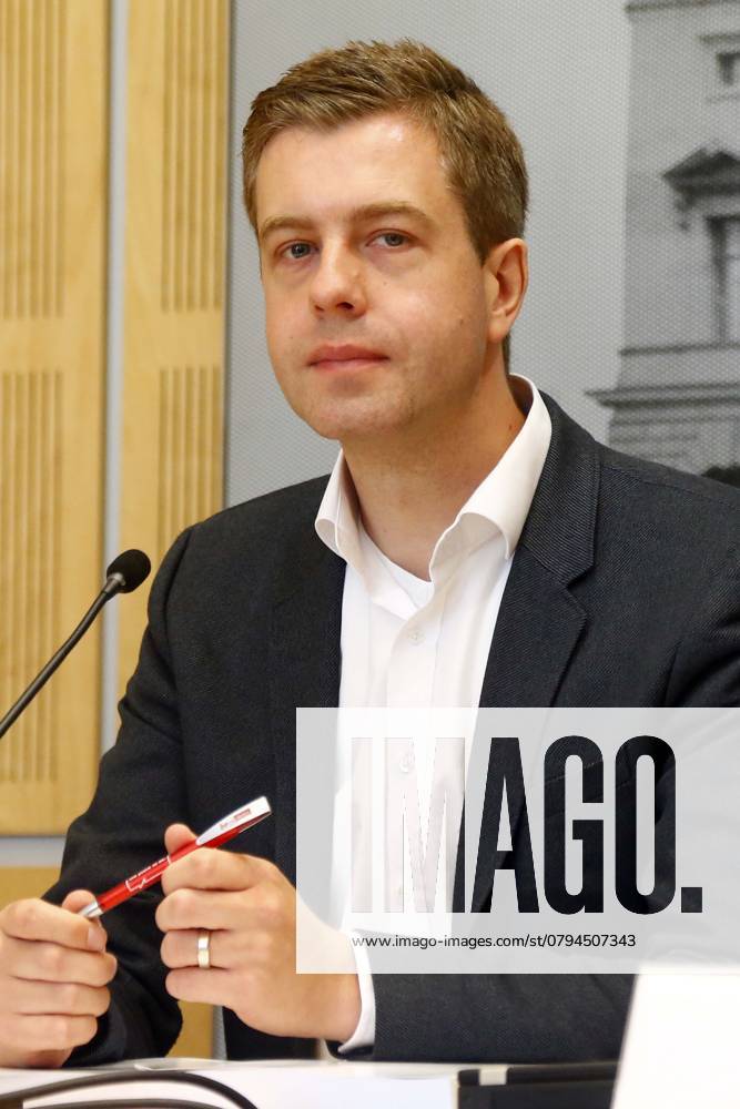 Final report BER Investigation committee, PK to presentation at Berlin House of Representatives in Berlin, with Stefan Evers, CDU, Berlin Germany, Germany