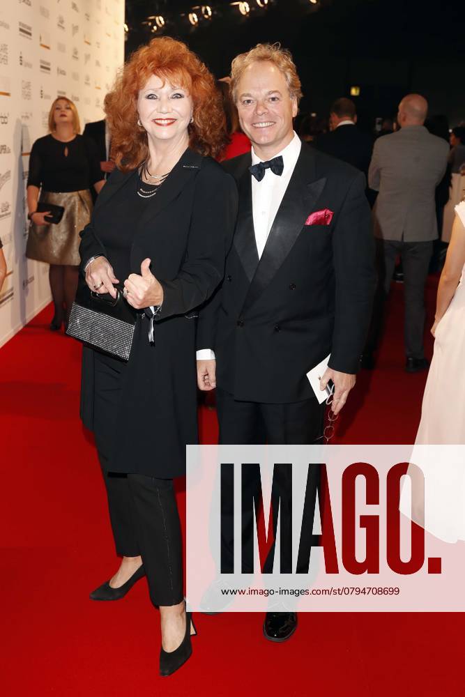 Regina Thoss and Husband at the 22 Golden Hen, Award ceremony in Leipzig, Ostdeutscher Media prize, Saxony Germany, Germany