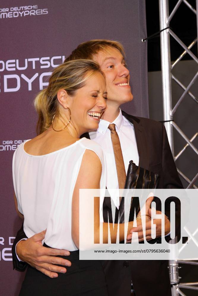 Simon Gosejohan and Girlfriend Angela Finger Heirs to Guest at the award Ceremony of Germans Comedy Award 2009 at Coloneum in Cologne Ossendorf on 20 10 09 the German Comedy Award will First on Friday, the 23 October 2009, from 21 15 Clock to 00 00 Clock at RTL aired, it exists a LOCKING DATE for the Announcement the Winners to Friday, 2