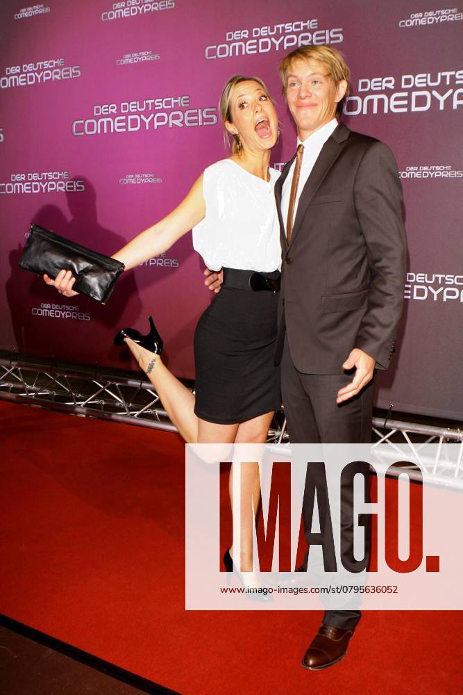 Simon Gosejohan and Girlfriend Angela Finger Heirs to Guest at the award Ceremony of Germans Comedy Award 2009 at Coloneum in Cologne Ossendorf on 20 10 09 the German Comedy Award will First on Friday, the 23 October 2009, from 21 15 Clock to 00 00 Clock at RTL aired, it exists a LOCKING DATE for the Announcement the Winners to Friday, 2