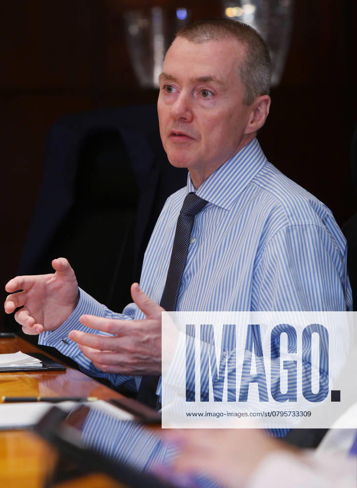 International Airlines Group Chief Executive Willie Walsh meet the media at Island Shangri-La in Admiralty. 07APR16 SCMP Edmond So HONG KONG CHINA