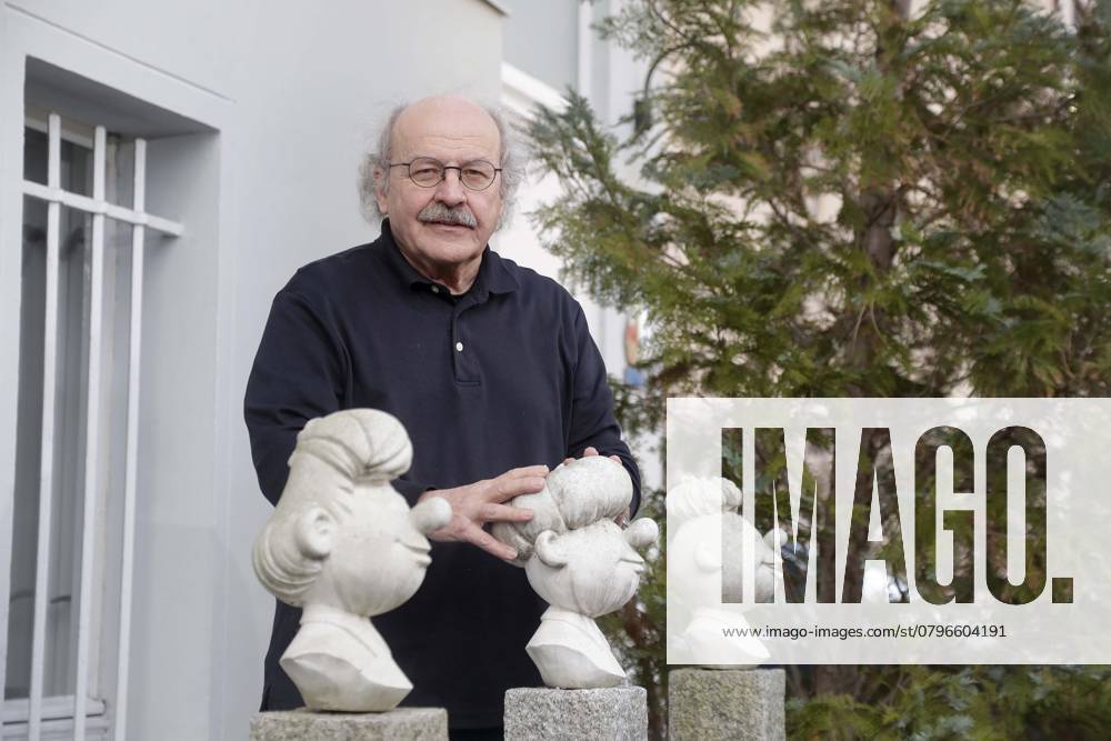 Mosaic, Child magazine with the Abrafaxe, the Heroes the monthly appearing Comic magazine MOSAIK, with Three goblin-like design Abrax, Brabax and Califax, at Picture the Supervising Animator and artistic Manager Joerg Reuter, and Managing Director Klaus Ladder, Berlin Germany, Germany