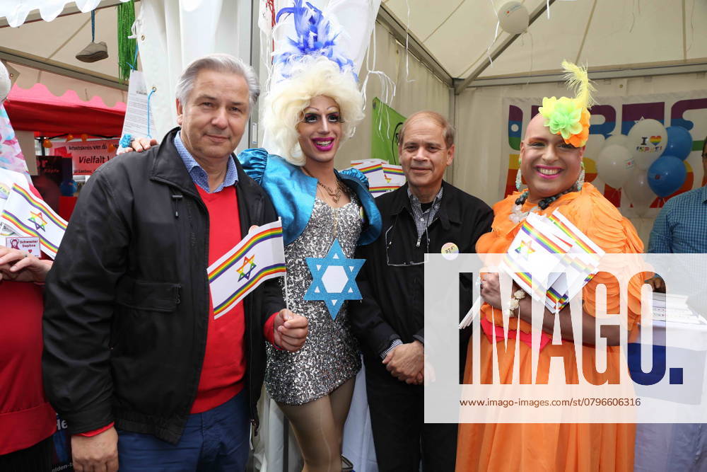 Klaus Wowereit and Yakov Hadas HANDELSMAN the Israeli Ambassador at the 23 lesbian Gay City festival on 20 21 06 2015 on Nollendorfplatz, Berlin Berlin Germany