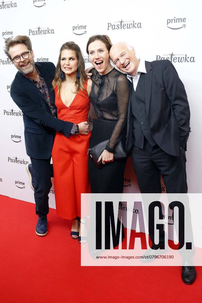 Matthias Matschke, Cristina Do Rego, Bettina Lamprecht, Dietrich Hollinderbaeumer, at PASTEWKA, Premiere at Cinema International in Berlin, Red Carpet, Berlin Germany, Germany